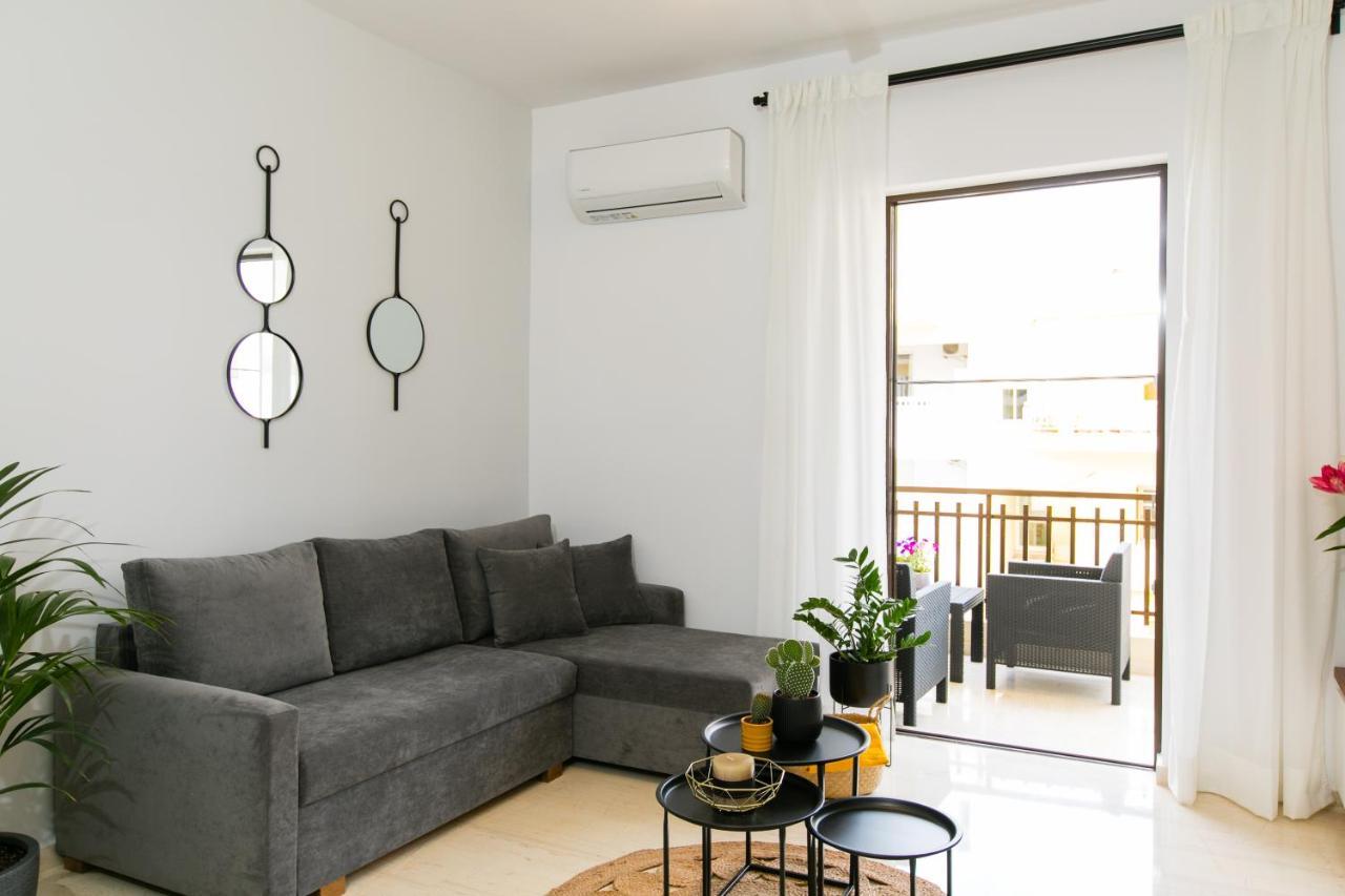 #Avant_Garde #Beach 2',Downtown 5' Rethymno  Bagian luar foto